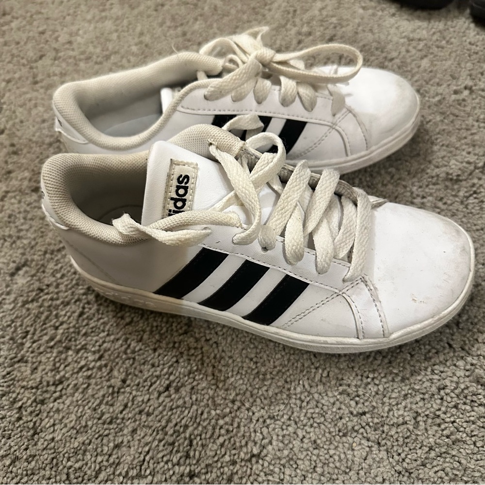 White adidas classics